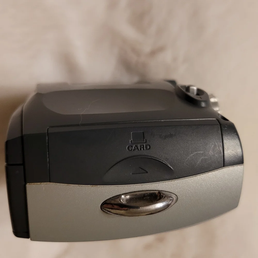 Vintage Kodak DX3600 Zoom Digital Camera 2.2 Megapixel